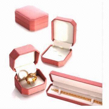 廣州德藝紙制品 專業供應多種規格珠寶首飾紙盒，支持定制服務